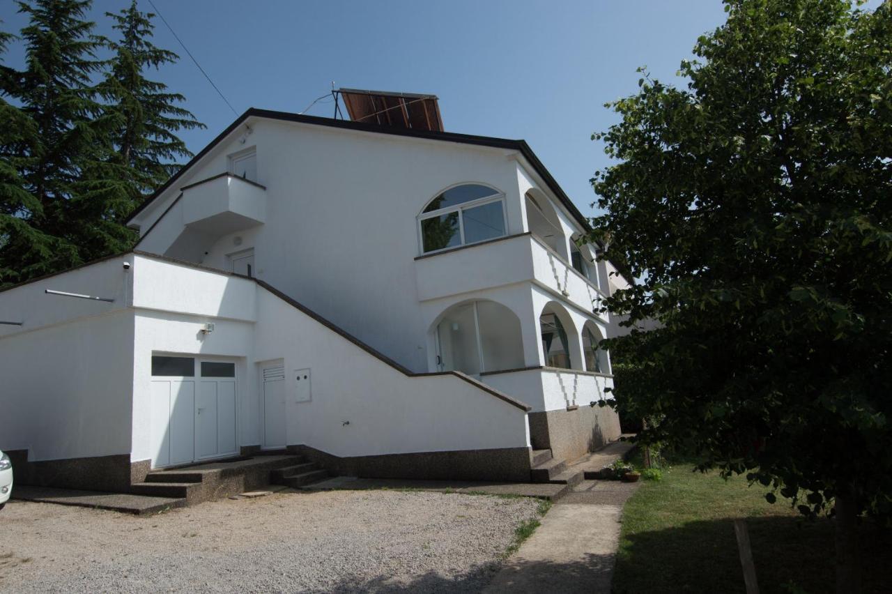 Appartement Apartmani-karin-malinska *